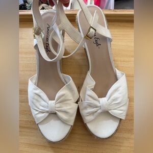 American Eagle Outfitters Cream Bow Espadrilles